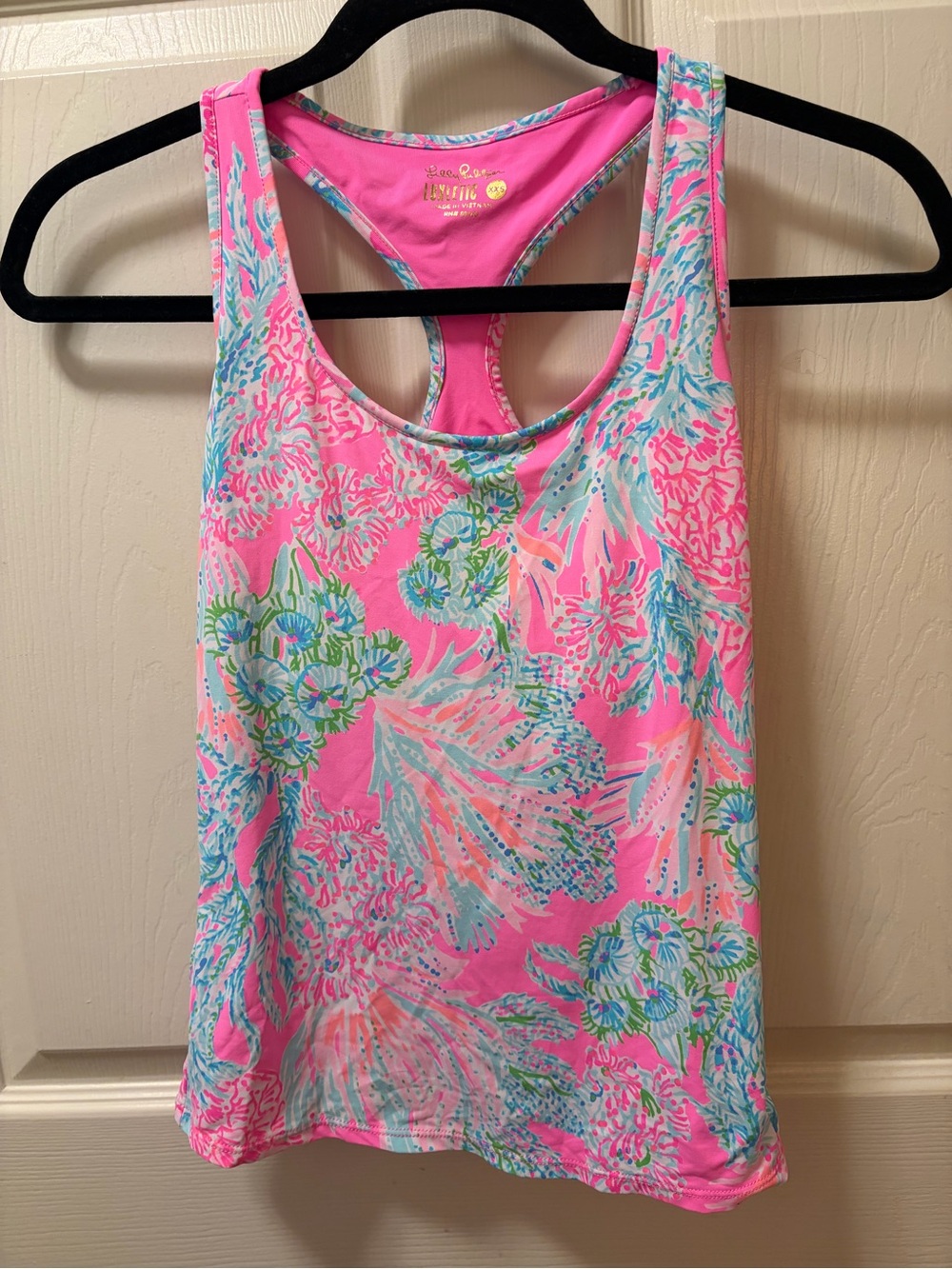 Lilly Pulitzer Luxletic Tank Top XXS Pink Floral Racerback Built In Bra Athletic